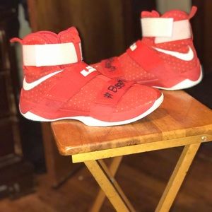 Nike Lebron soldier 10s